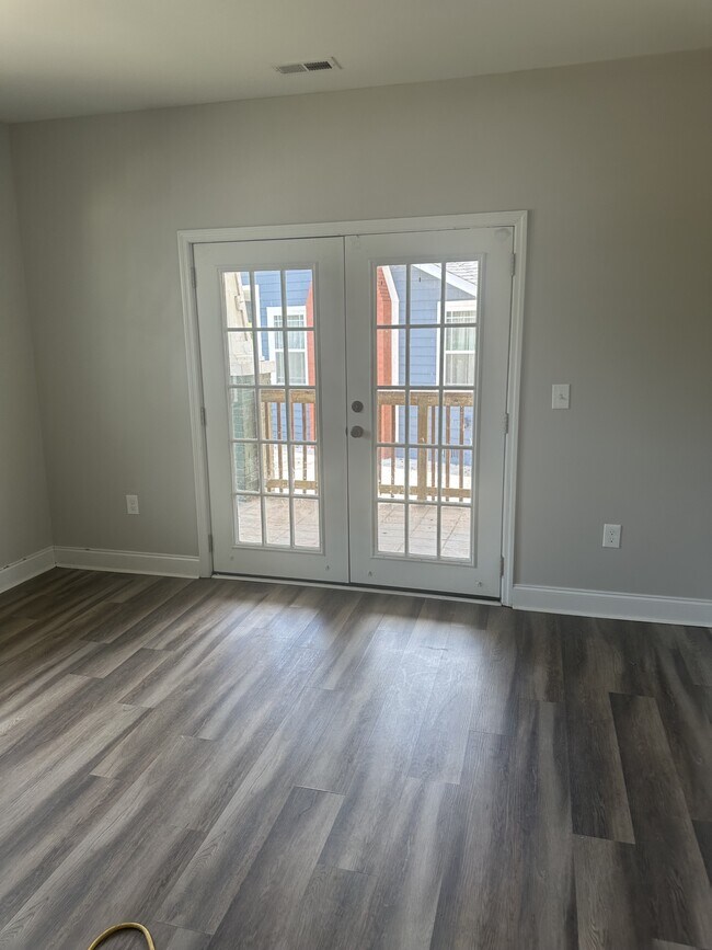 Building Photo - 298 Fremont Ave
