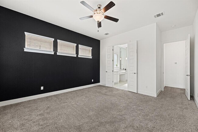 Building Photo - 1105 Lickety Ln