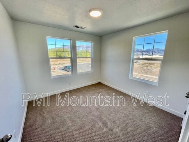 Building Photo - 1386 Copper Sky Dr