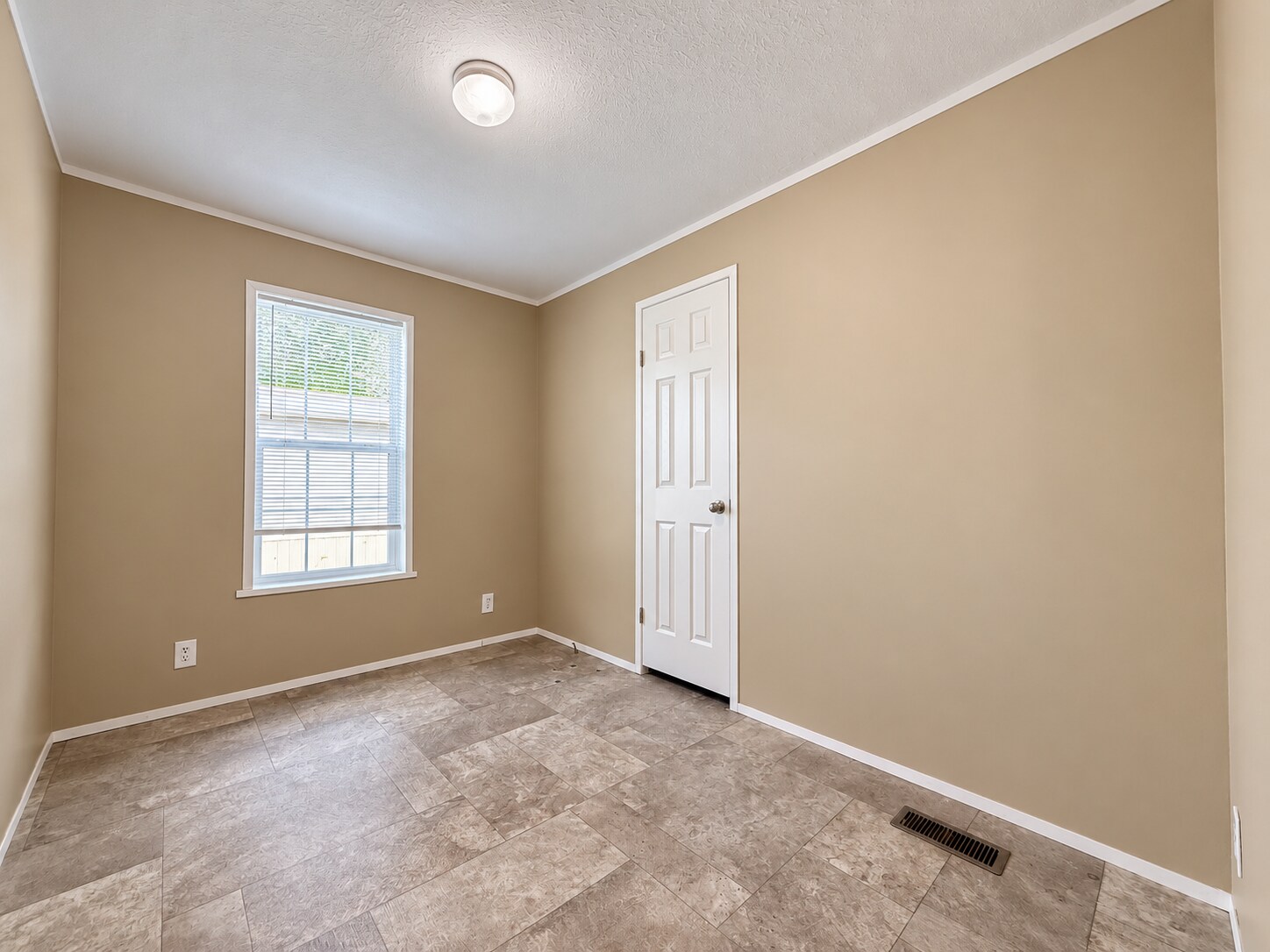 Building Photo - 71597 Penny Ct