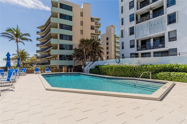 Building Photo - 1500 N Ocean Blvd