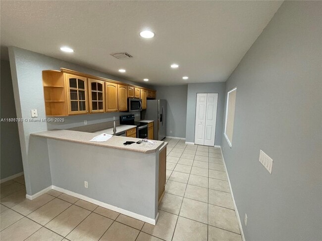 Building Photo - 6597 Country Winds Cove