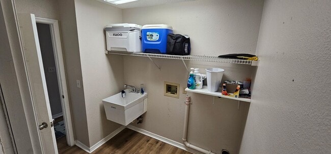 Building Photo - Spacious 3/2 Single Family Home in Spring ...