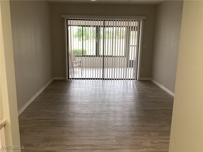 Building Photo - 5565 Trailwinds Dr