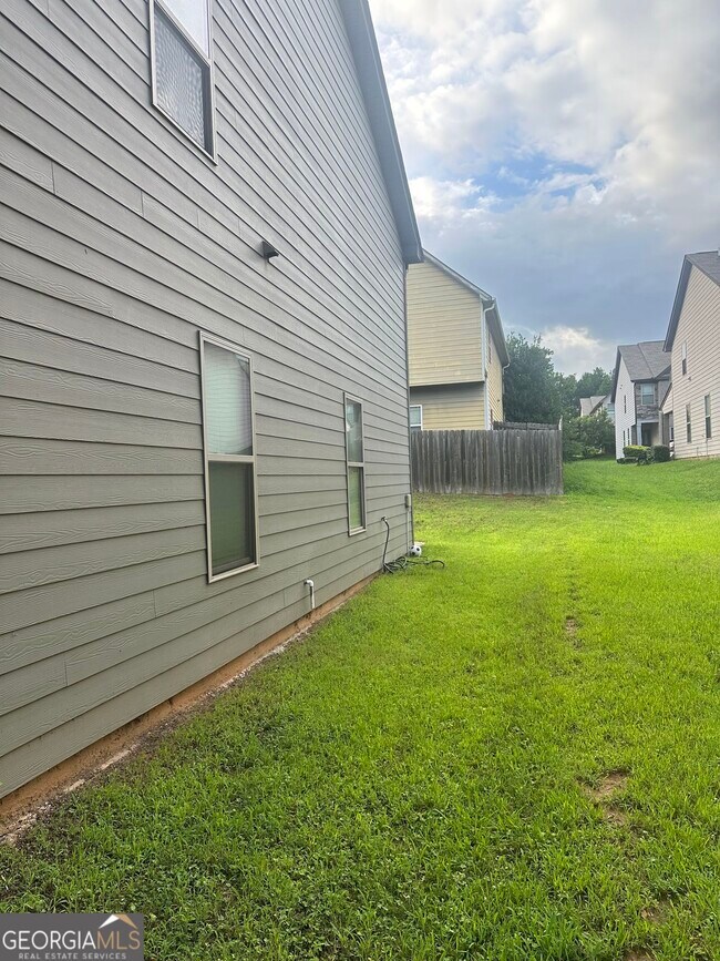 Building Photo - 1565 Potomac Ct
