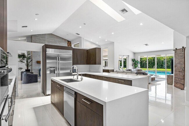 Building Photo - 14559 Drafthorse Ln