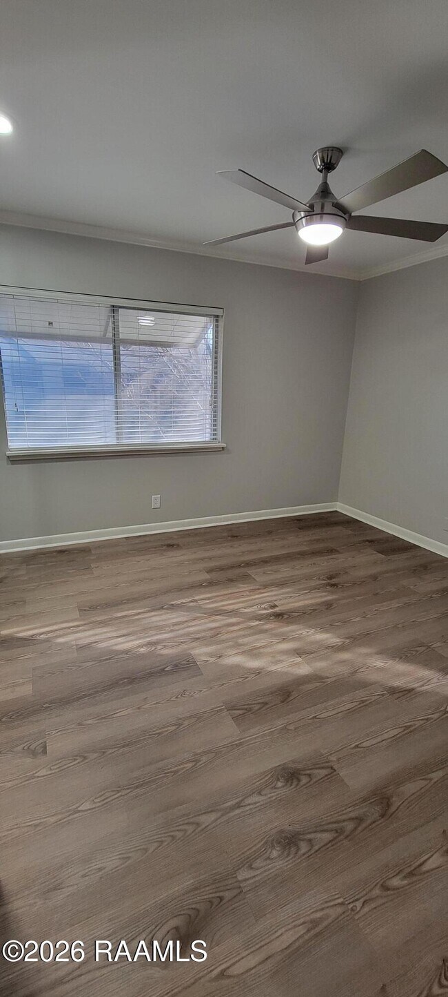 Building Photo - 220 Doucet Rd