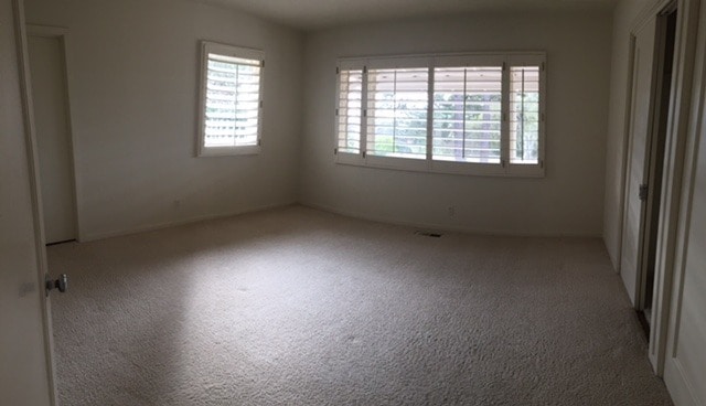 Building Photo - 1563 Sonado Rd