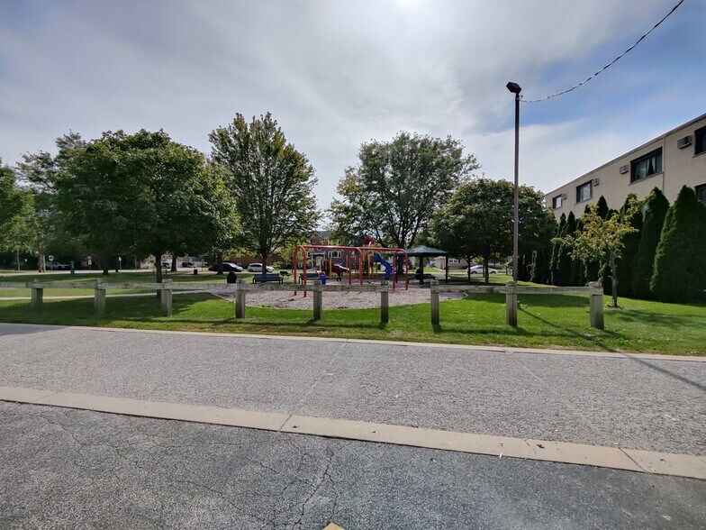 Park - 1283 E Washington St