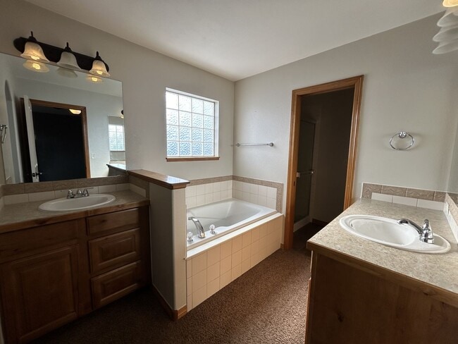 Building Photo - Spacious 5-Bedroom Home with Finished Basement and 3-Car Garage in Wellington