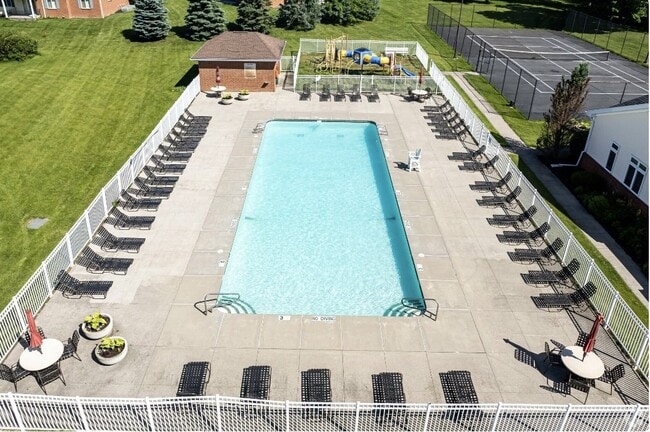 Building Photo - CenterPointe Apartments & Townhomes