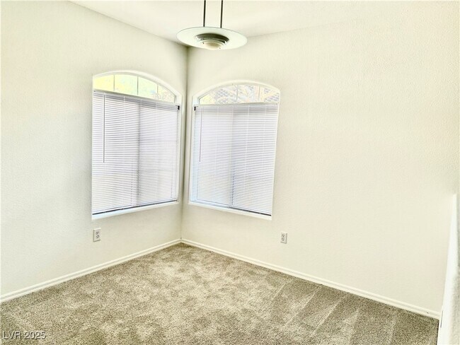 Building Photo - 7400 W Flamingo Rd