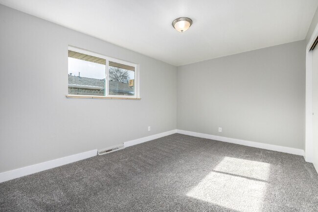 Building Photo - Lovely remodeled 2 Bed 1 Bath in Arvada