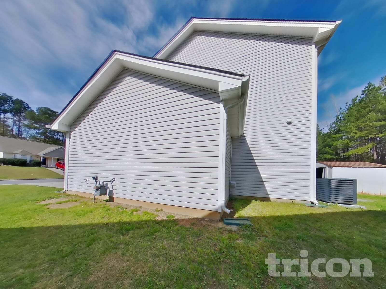 Building Photo - 1787 Mission Oaks St