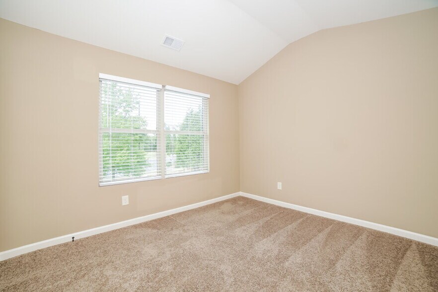 Building Photo - 981 Rock Elm Dr