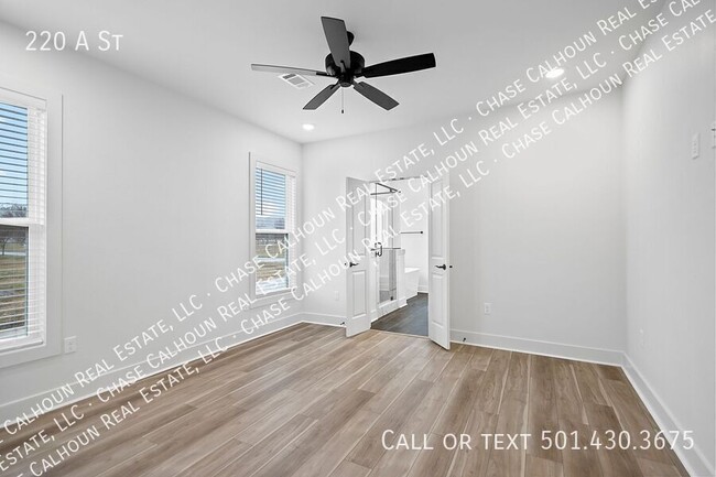 Building Photo - 220 A St