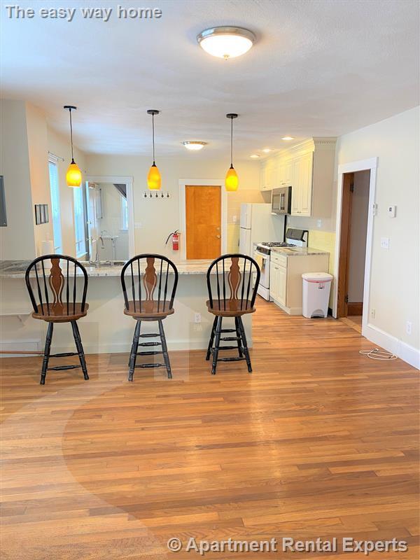 Building Photo - 167 Harvard St