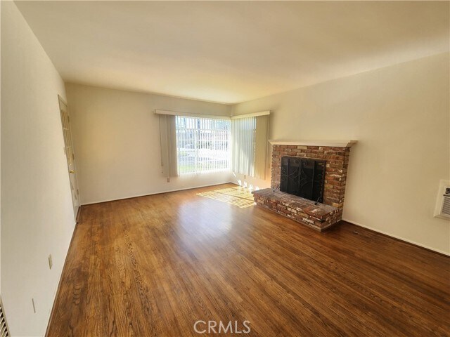 Building Photo - 21 W Newman Ave