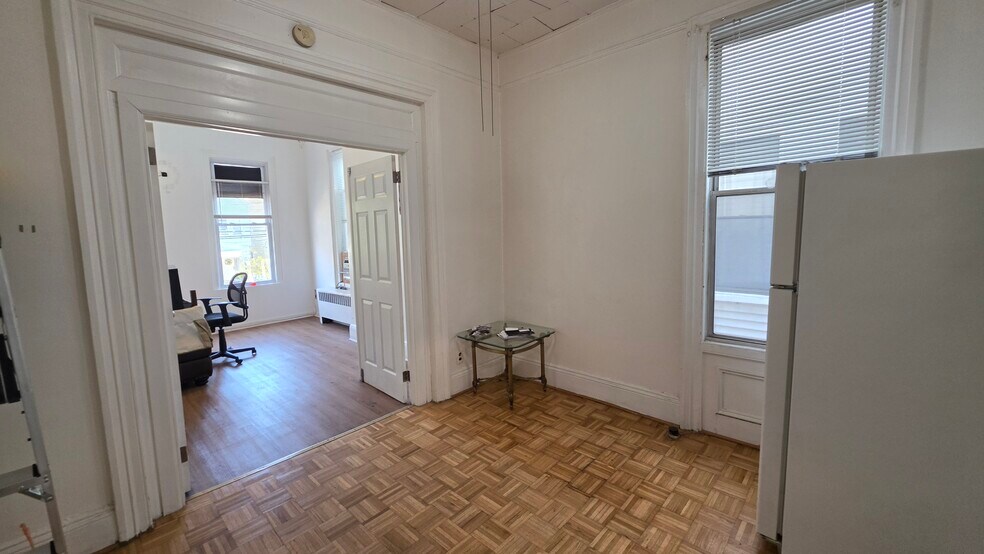 Building Photo - 23 Sherman Pl