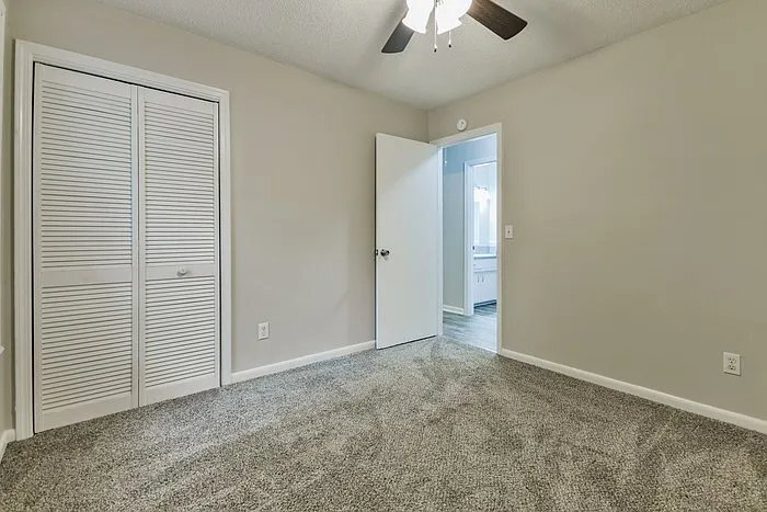 Building Photo - 205 Reseda Dr
