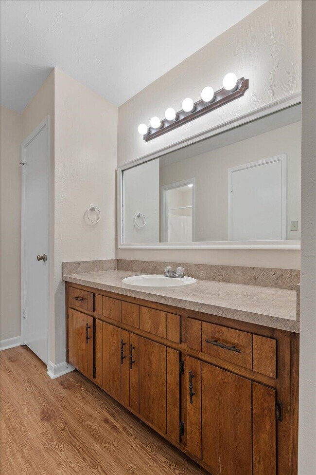 Building Photo - 3208 Ginger Dr