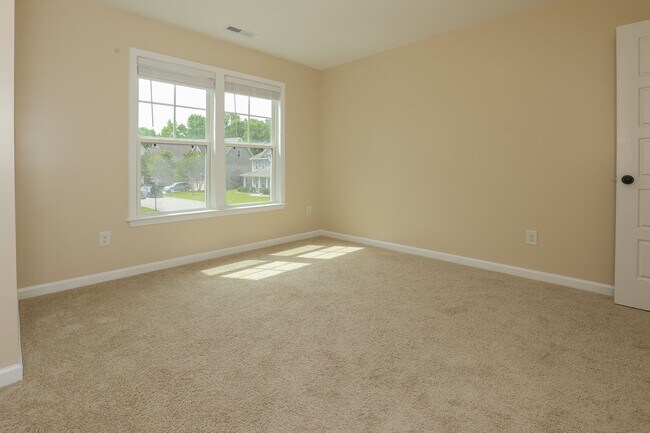 Building Photo - The Landing at Mill Creek community!  Washer / Dryer included