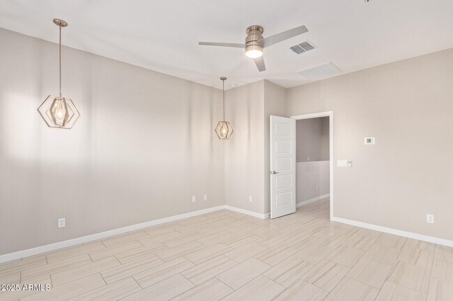 Building Photo - 2134 W Harmont Dr