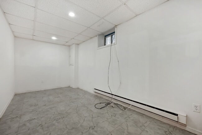 Building Photo - 114 Washington St