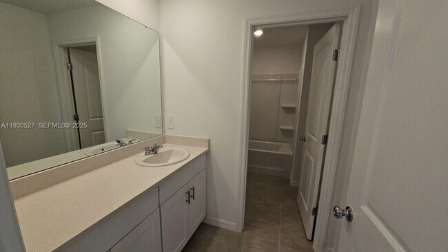 Building Photo - 4724 Yellow Elder Wy