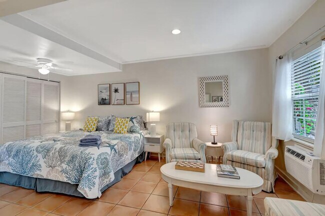 Building Photo - 2800 Broadway