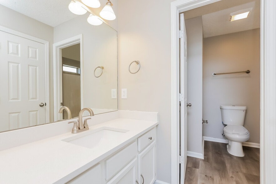 Building Photo - 3521 Glenfalls Dr