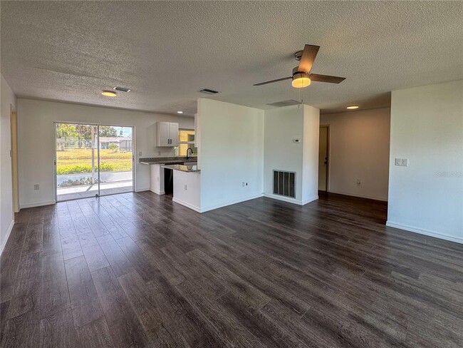 Building Photo - 1355 Kirkwood Ln