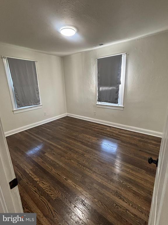 Building Photo - 310 Frazer Pl