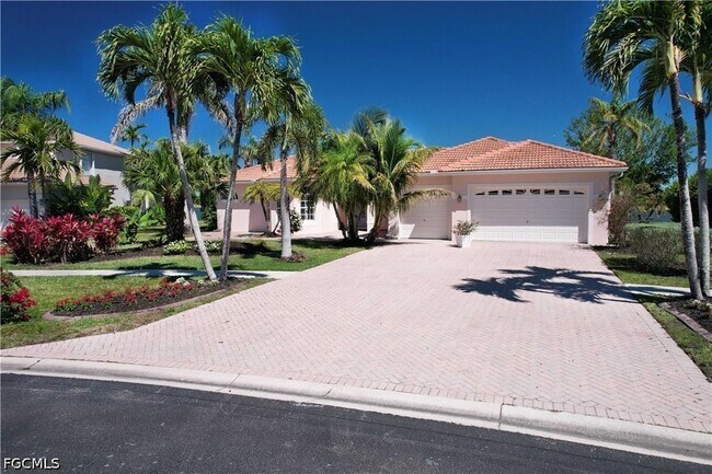 Building Photo - 2202 Grove Dr
