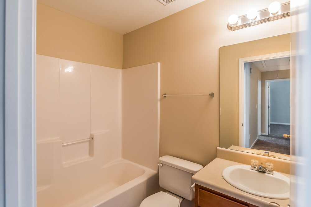 Building Photo - 5792 Castlebrook Dr
