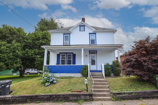 Building Photo - 670 Jones Ave