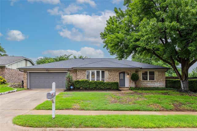 Building Photo - 717 Huntwich Dr