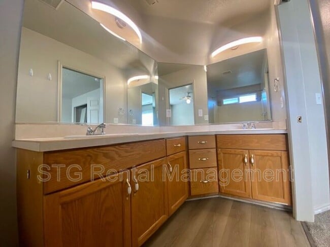 Building Photo - 473 E 1100 S