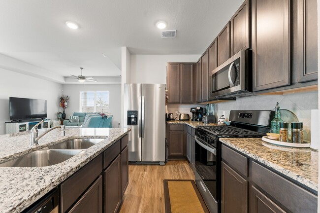 Building Photo - 16635 Olivewood Ln