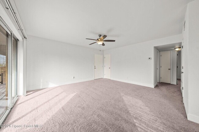 Building Photo - 913 S Colonial Ct