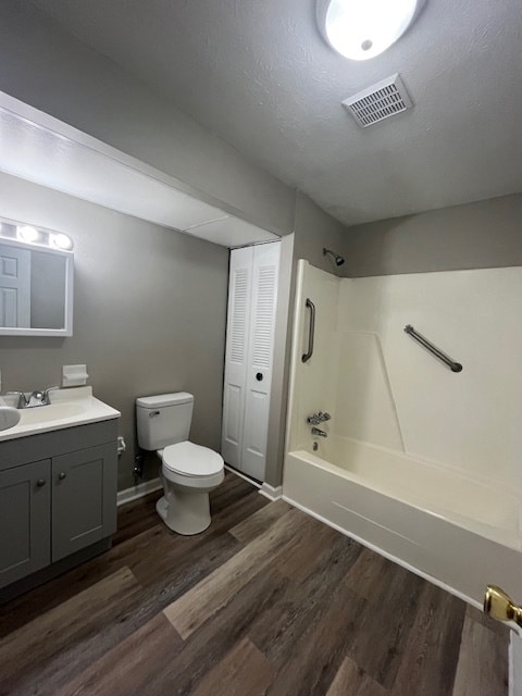 Building Photo - Riverbend Apartments