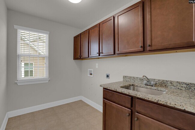 Building Photo - 1340 Beechfern Cir