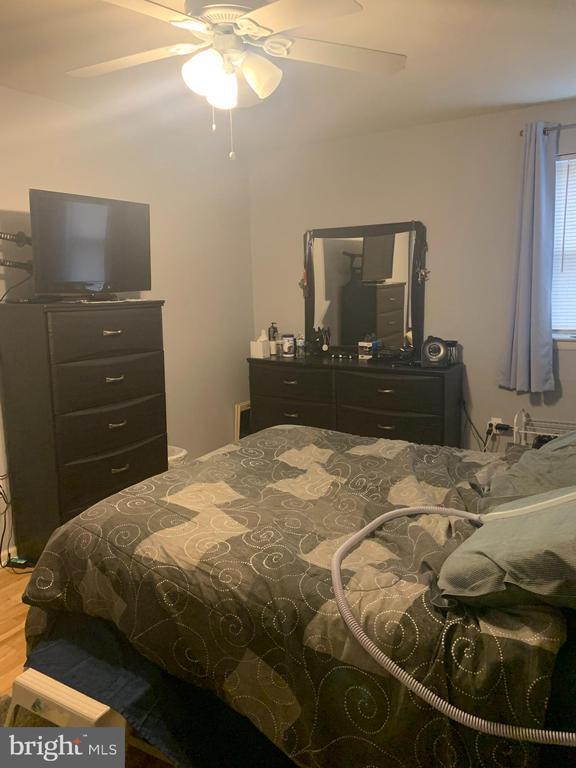 Building Photo - 9860 Garvey Dr