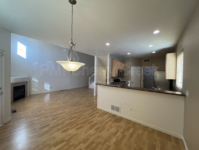 Building Photo - 5271 Canyon View Dr