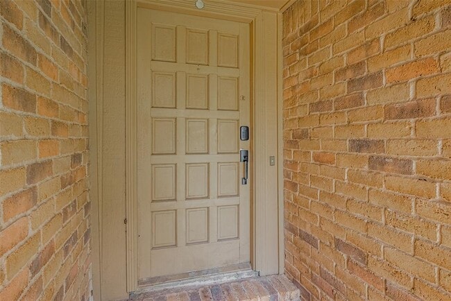 Building Photo - 14330 Templar Ln