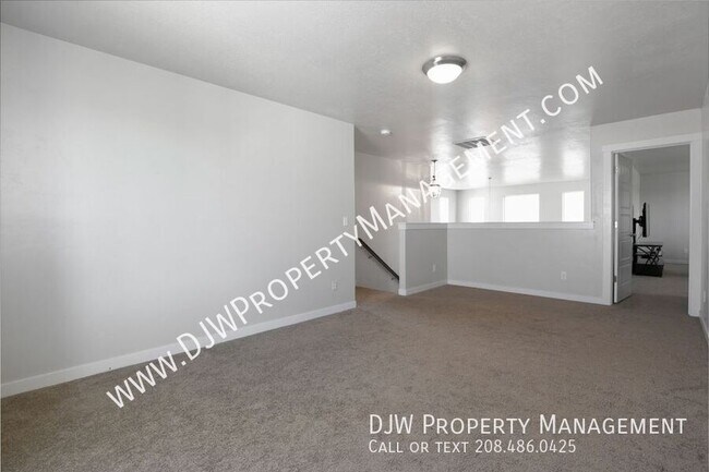 Building Photo - 5218 N Zamora Way