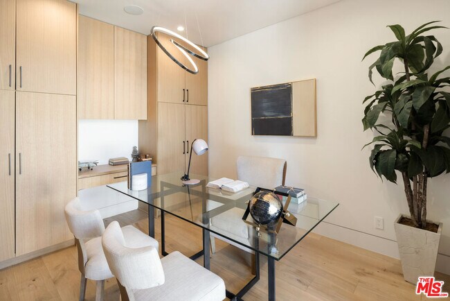 Building Photo - 14822 Hesby St