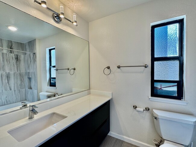 Building Photo - 59 Appian Way