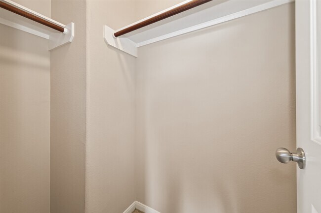 Building Photo - 19662 Little Pine Ln