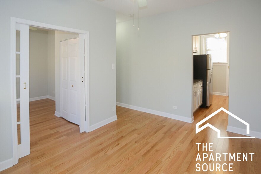 Building Photo - 1932 W Winona St